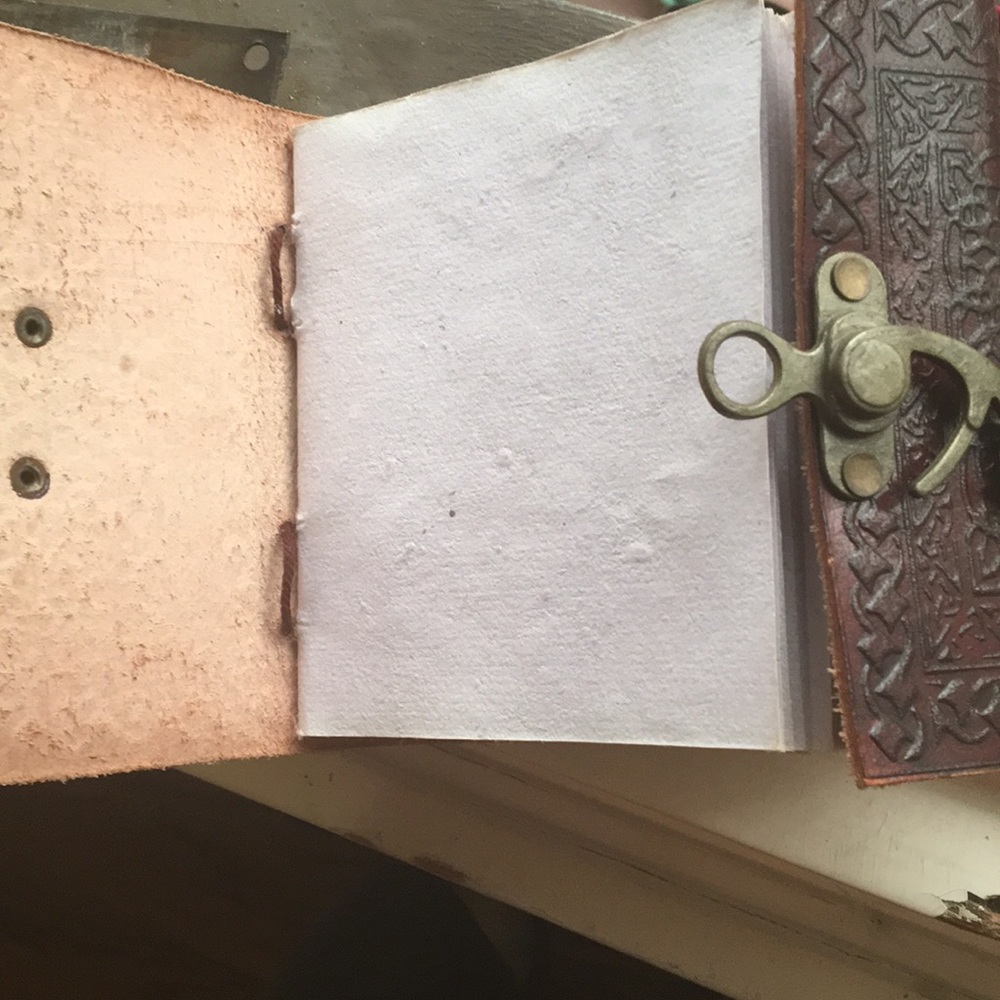 Leather notebook - Picture 4 of 5